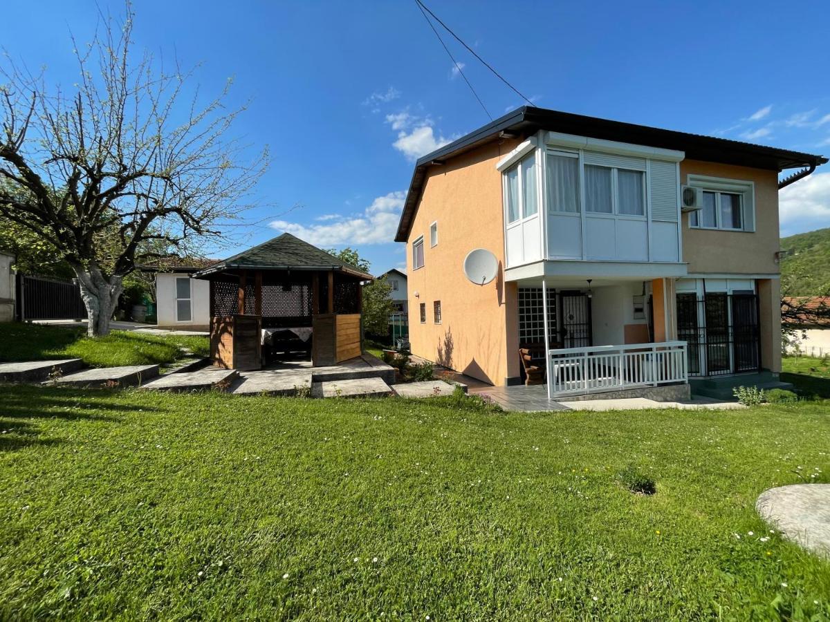 Pool Villa Sarajevo Exterior foto